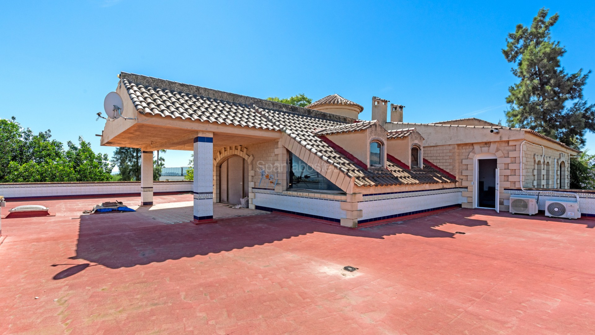 Resale - Villa -
Crevillente