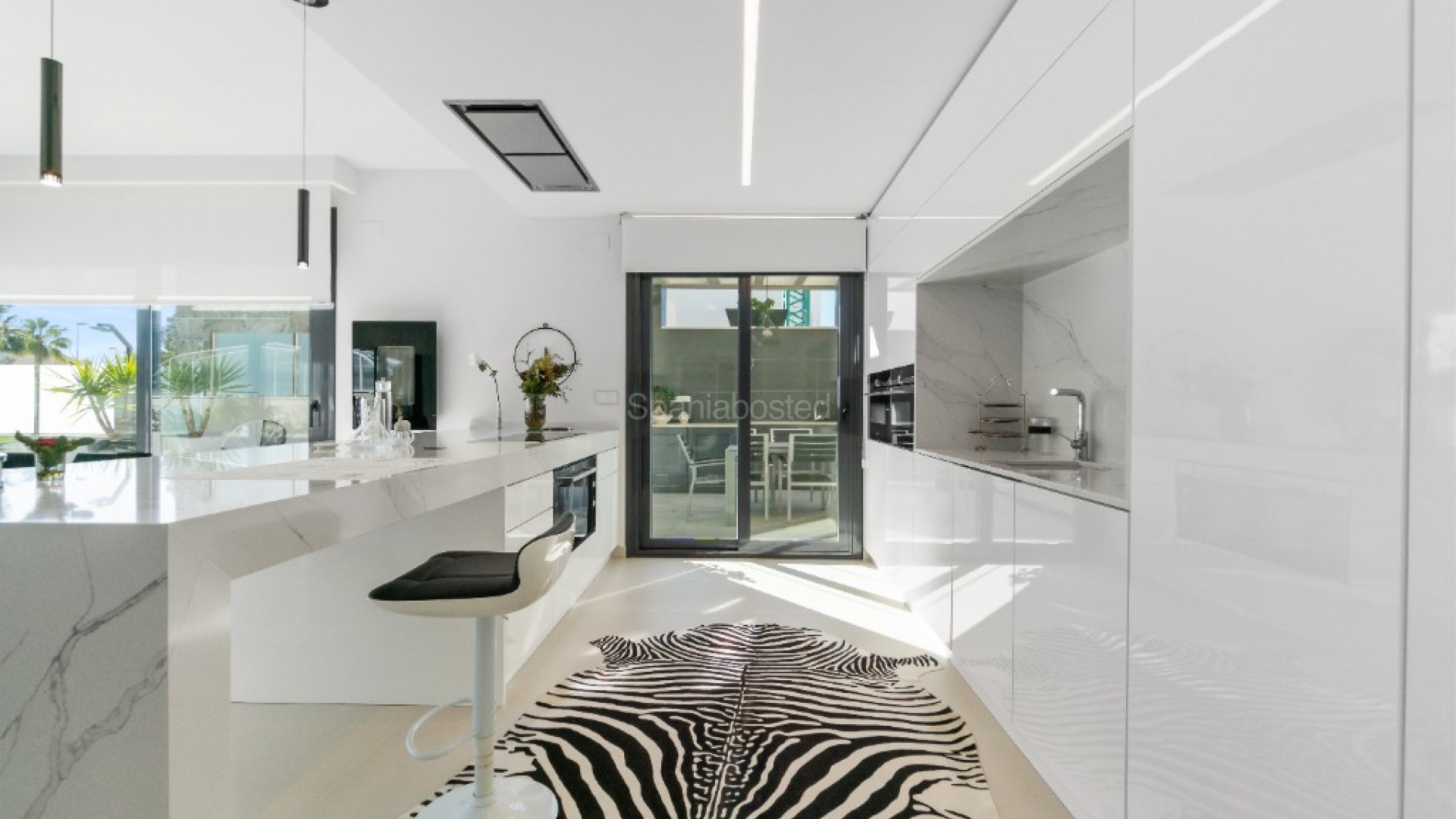 Resale - Villa -
Dehesa de Campoamor - Campoamor