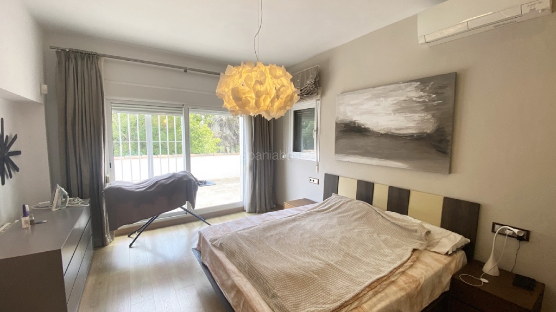 Resale - Villa -
Dehesa de Campoamor - Campoamor