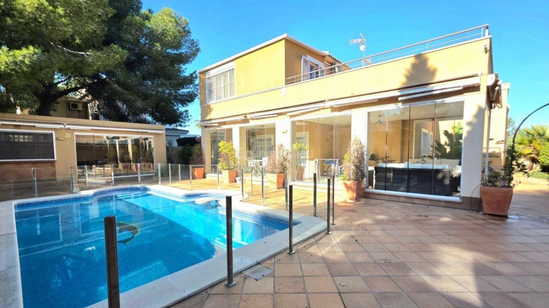 Resale - Villa -
Dehesa de campoamor - Campoamor