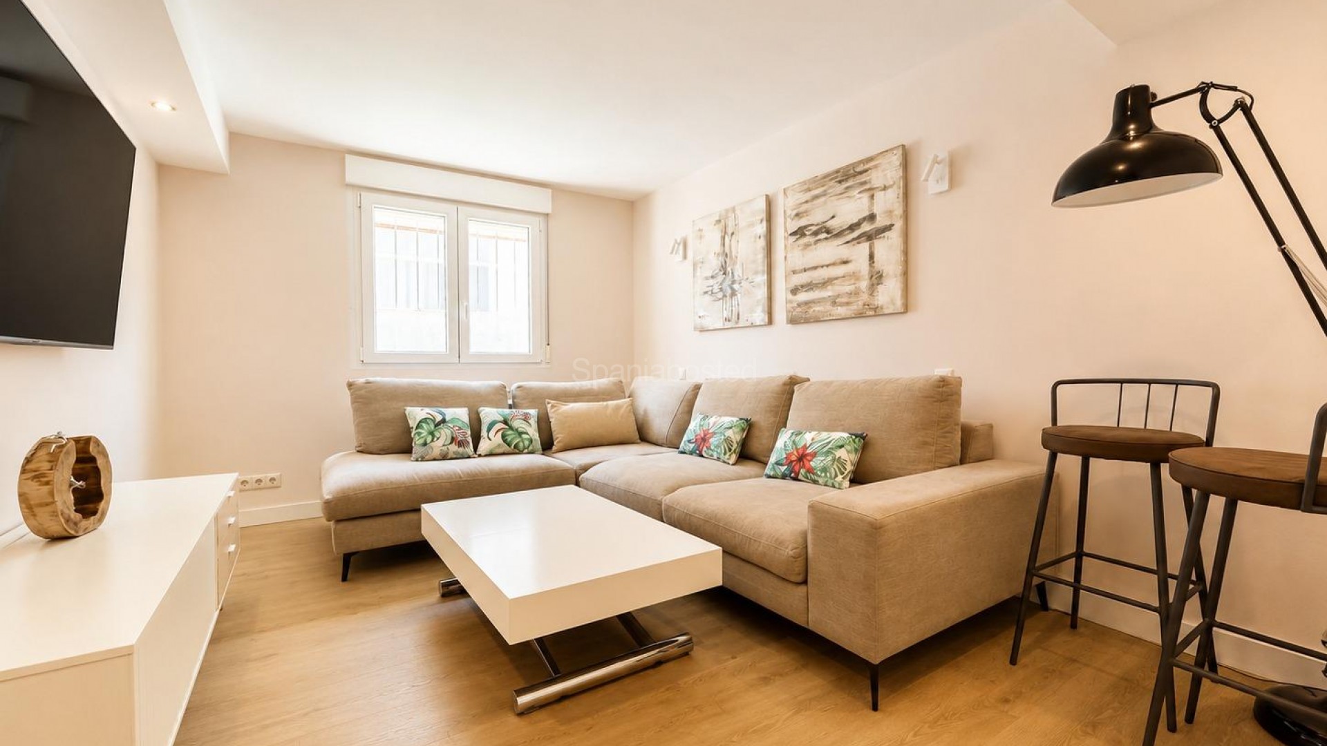 Resale - Villa -
Dehesa de Campoamor - Campoamor