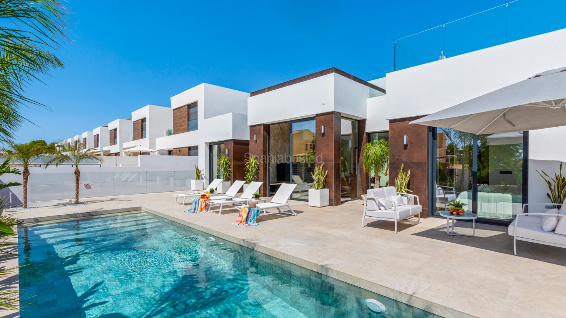 Resale - Villa -
El Campello - El Amerador