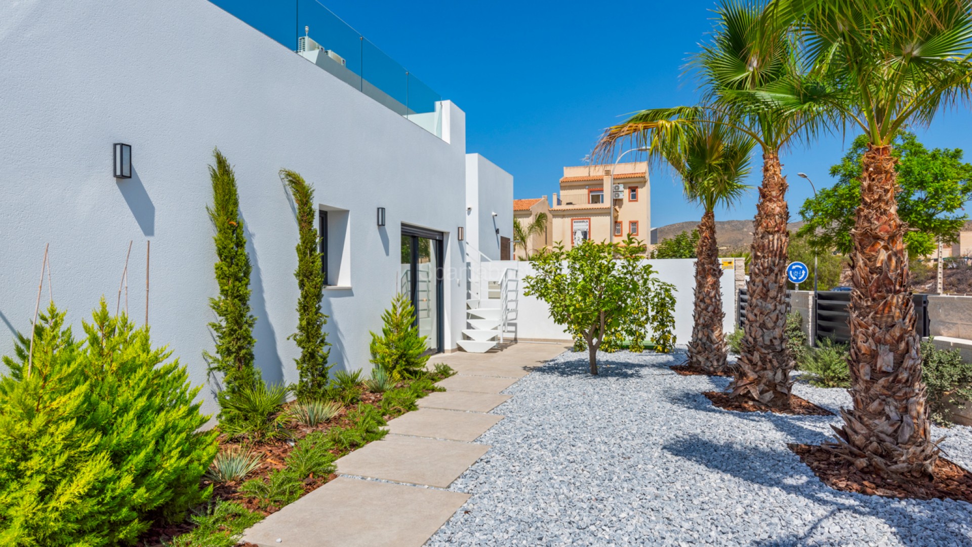 Resale - Villa -
El Campello - El Amerador