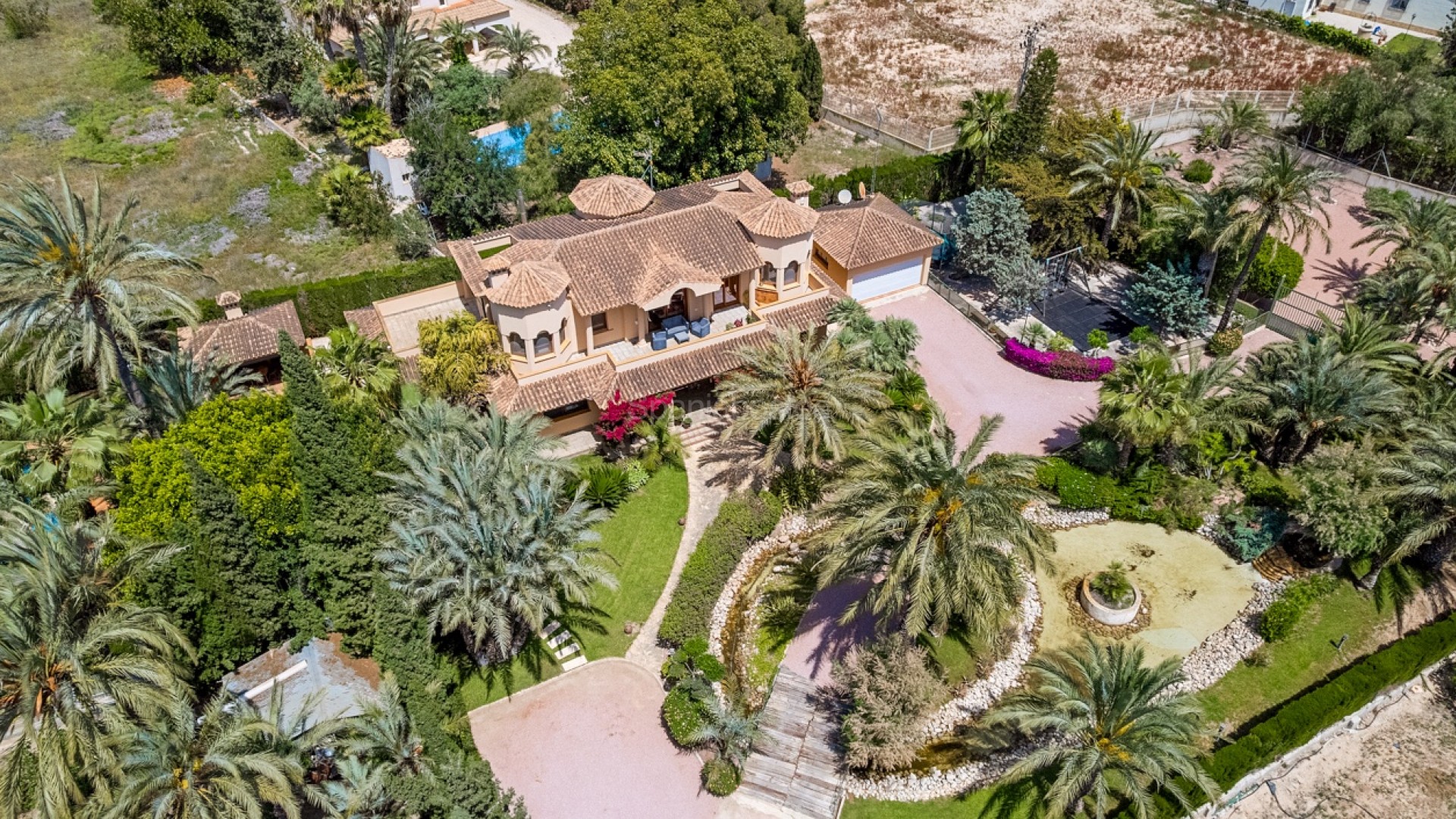 Resale - Villa -
Elche/Elx