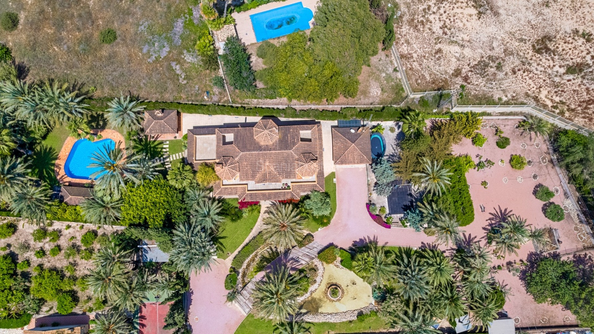 Resale - Villa -
Elche/Elx