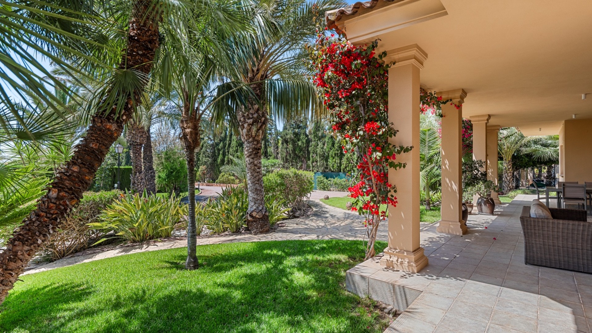 Resale - Villa -
Elche/Elx