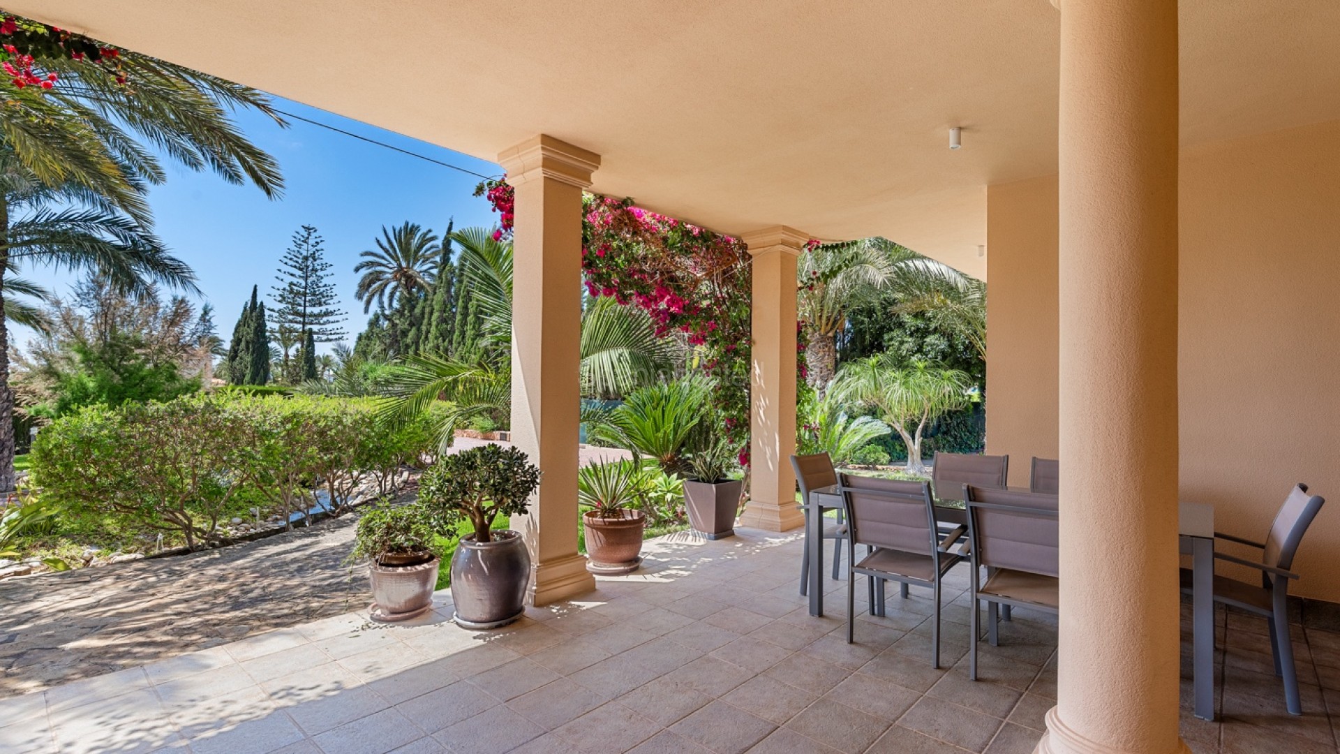 Resale - Villa -
Elche/Elx