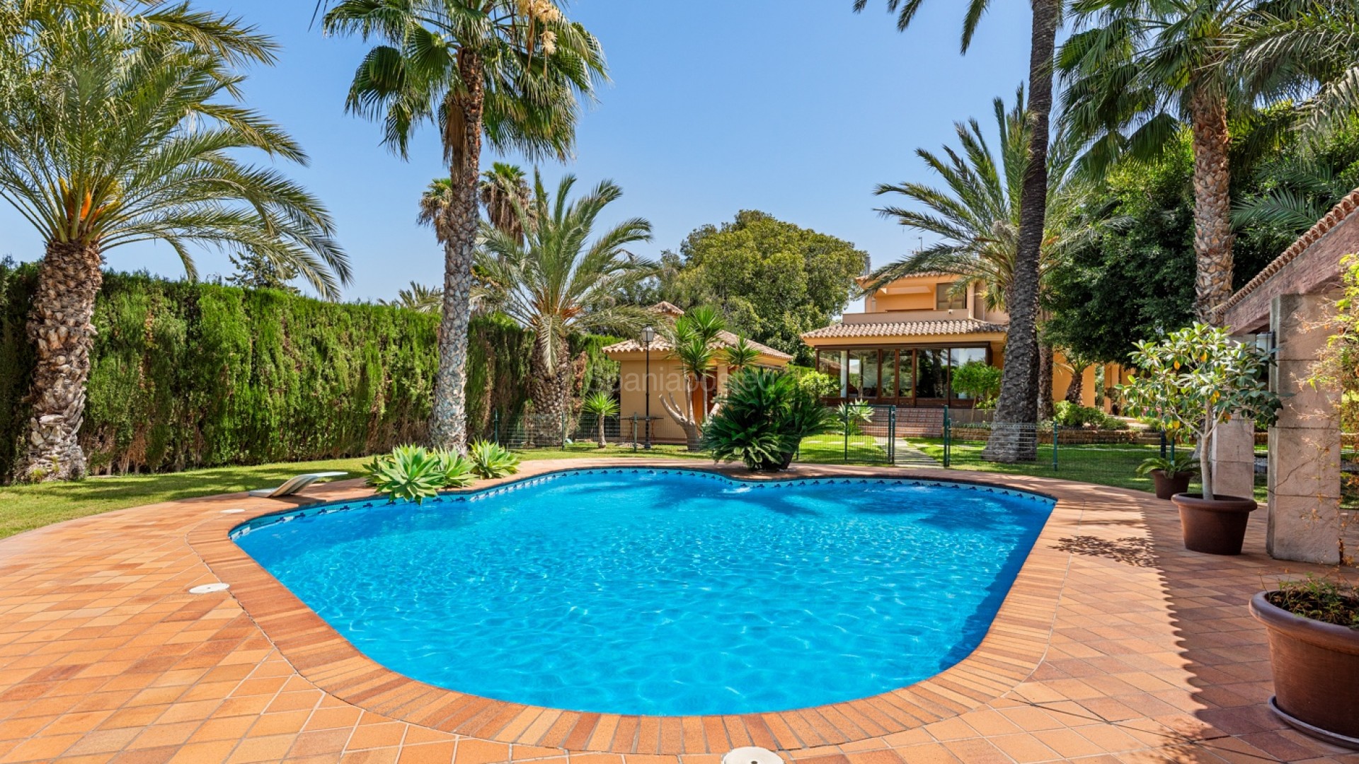 Resale - Villa -
Elche/Elx