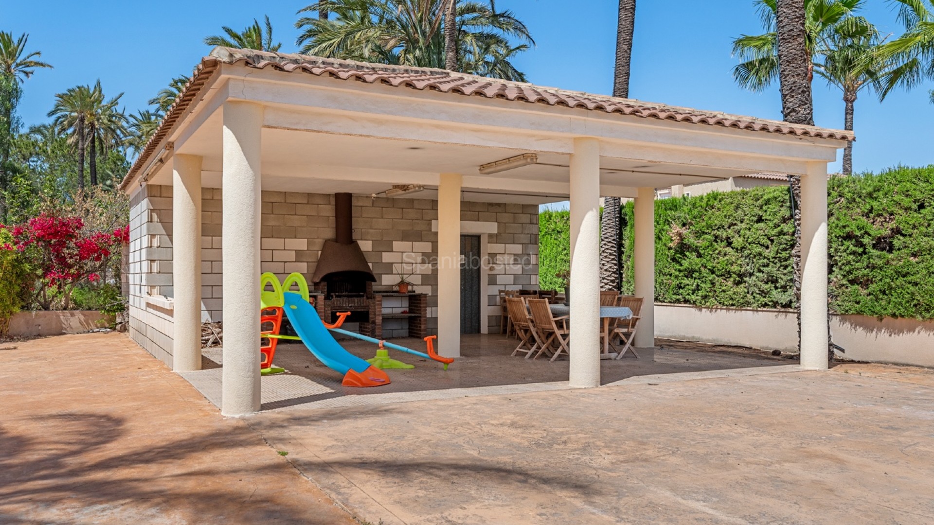 Resale - Villa -
Elche/Elx