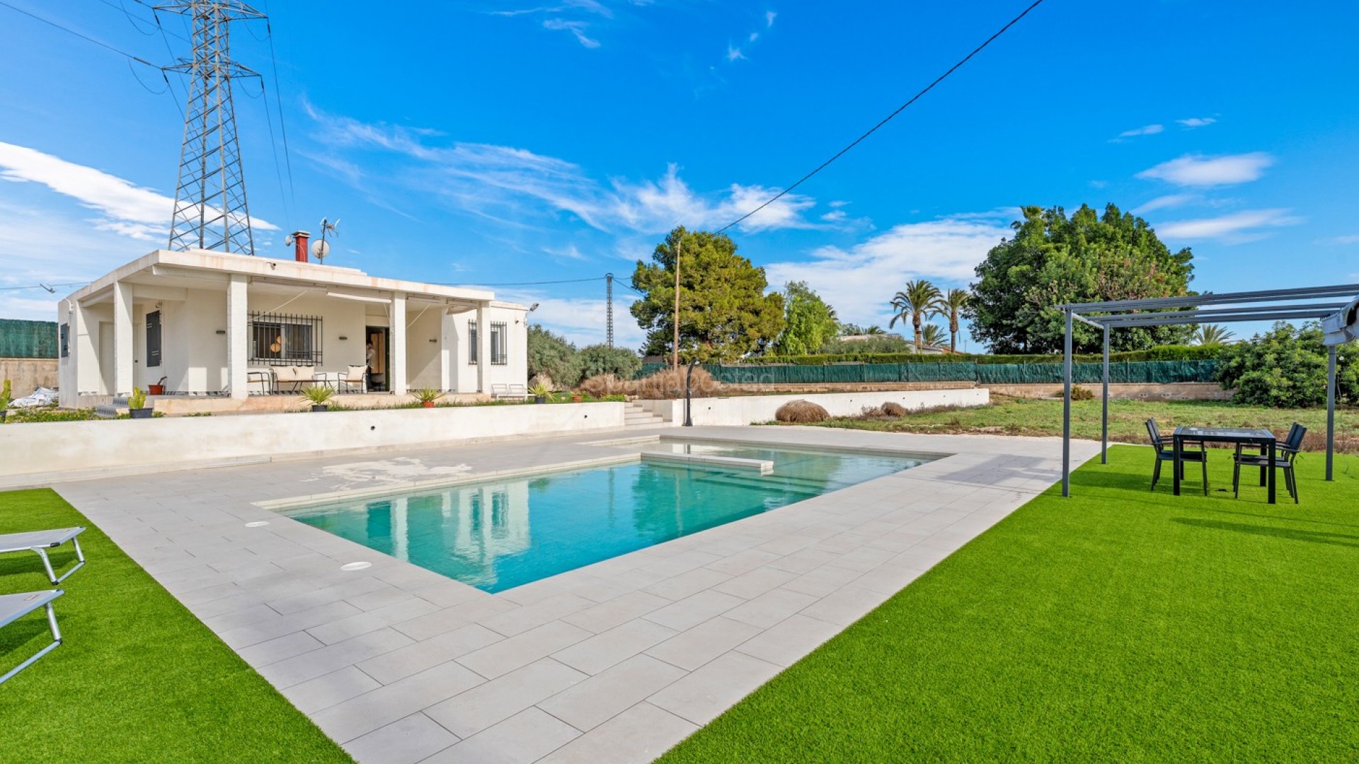 Resale - Villa -
Elche/Elx