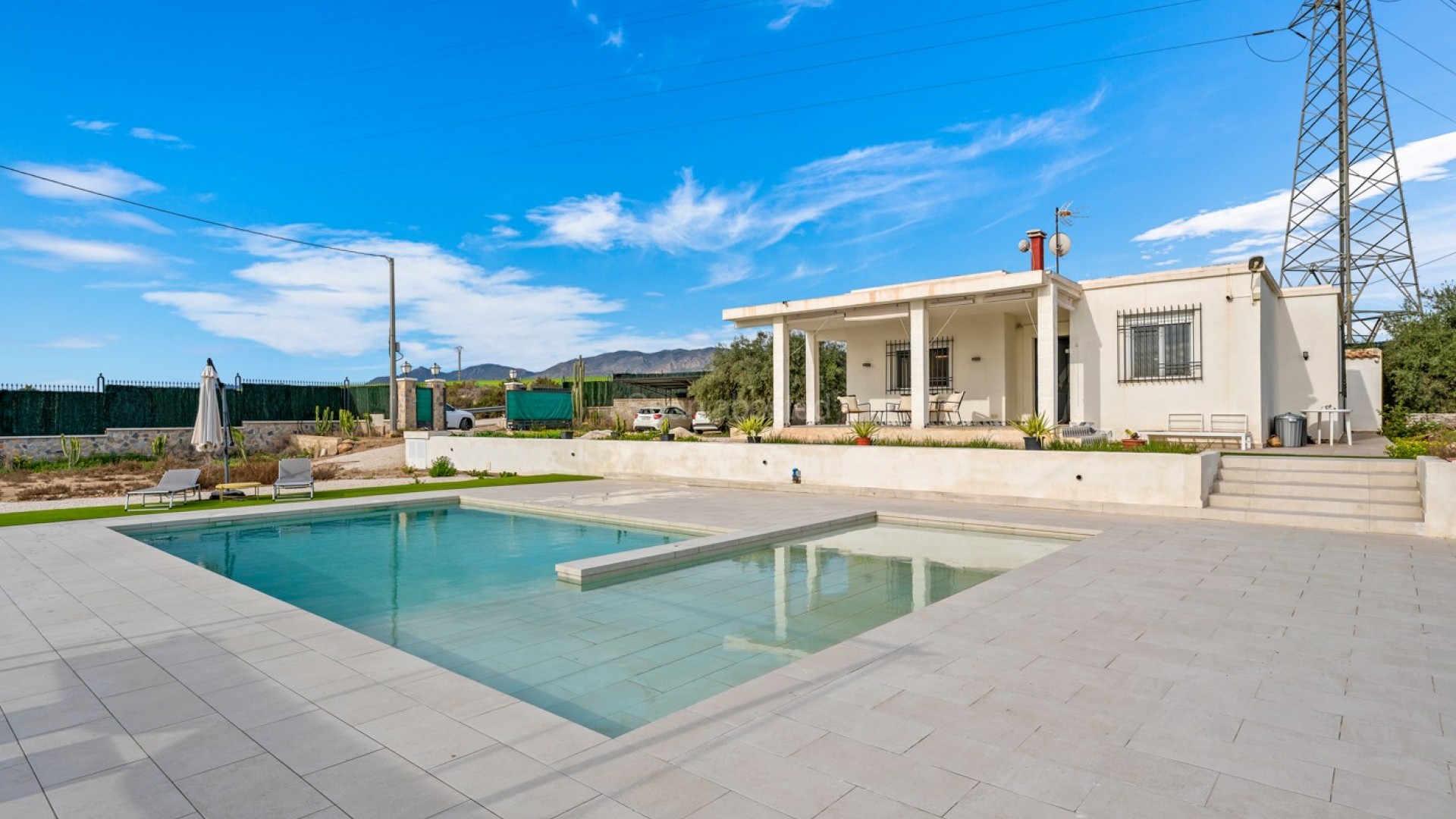 Resale - Villa -
Elche/Elx