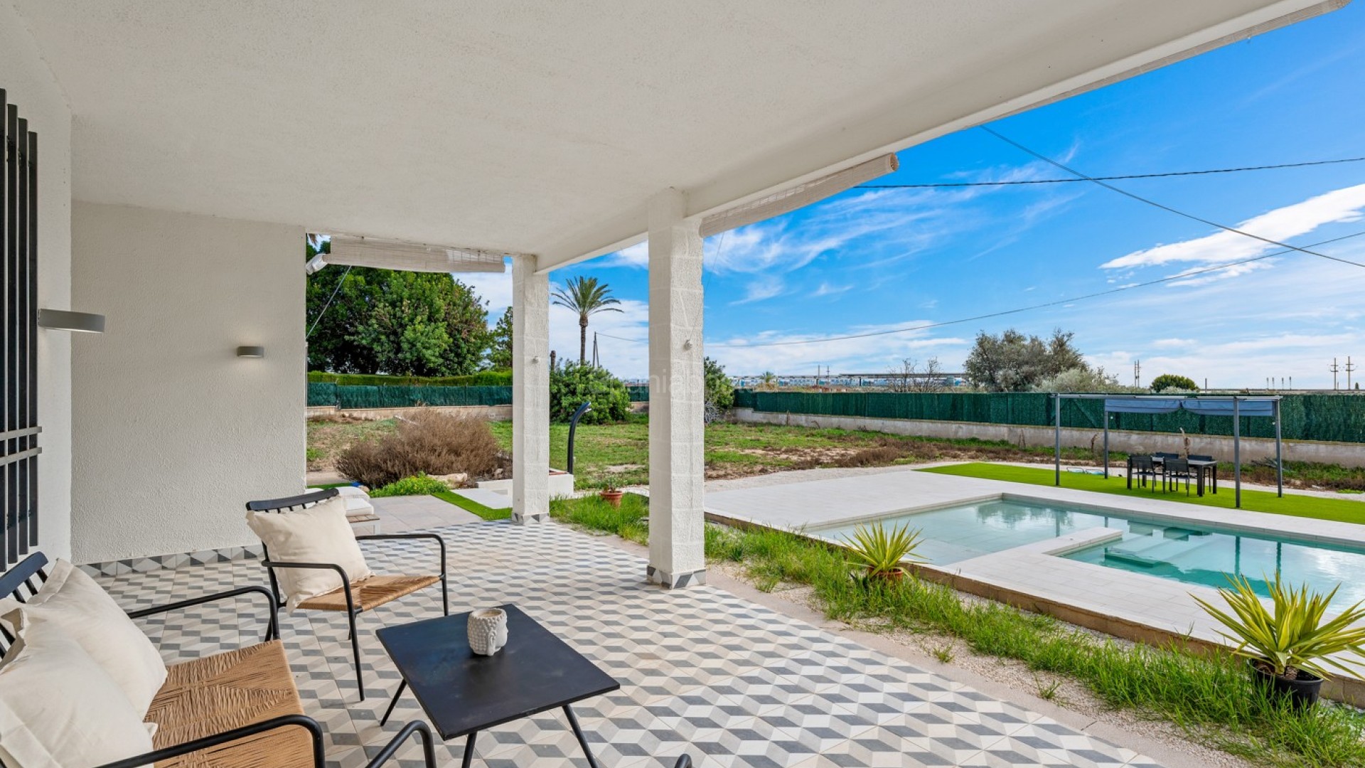 Resale - Villa -
Elche/Elx