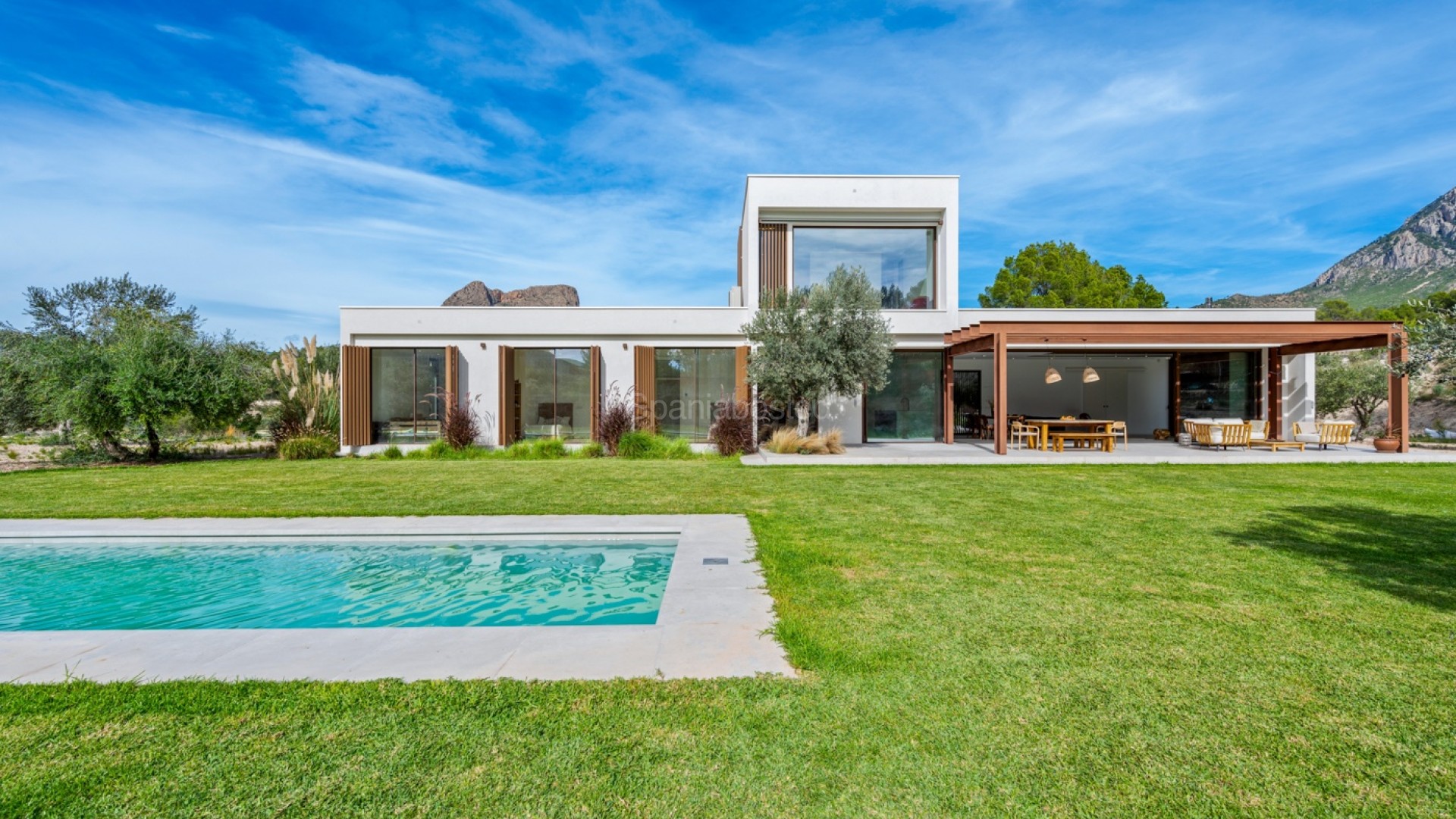 Resale - Villa -
Finestrat