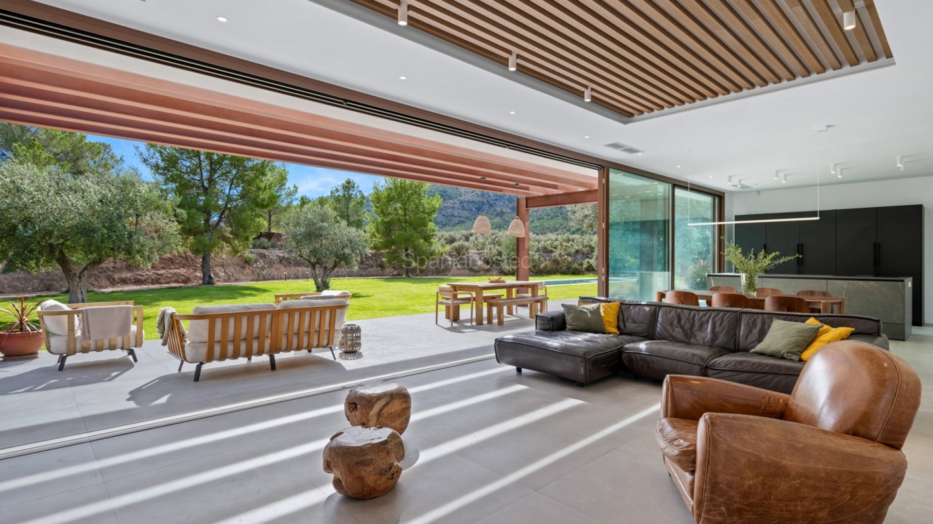 Resale - Villa -
Finestrat