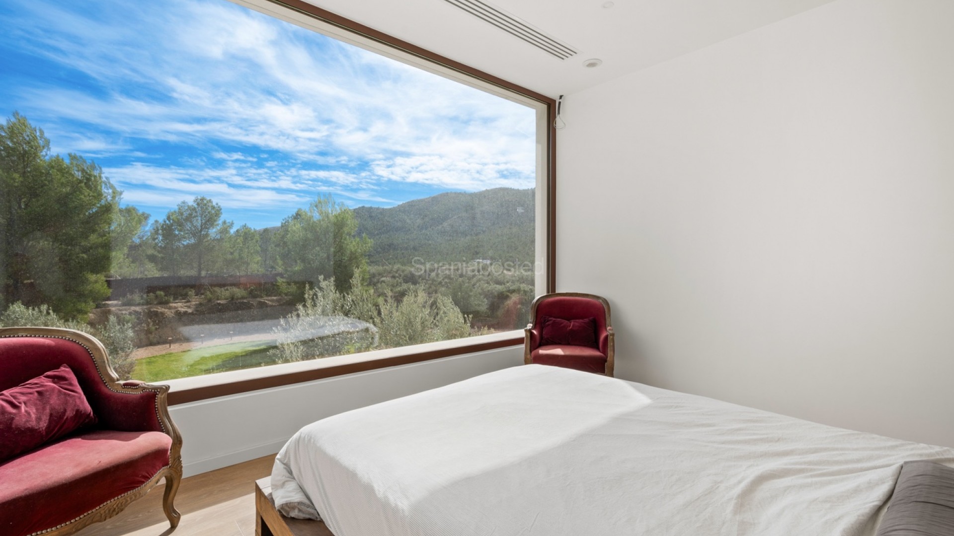 Resale - Villa -
Finestrat