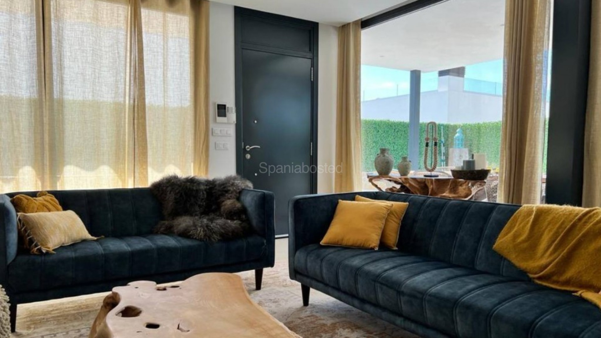 Resale - Villa -
Finestrat