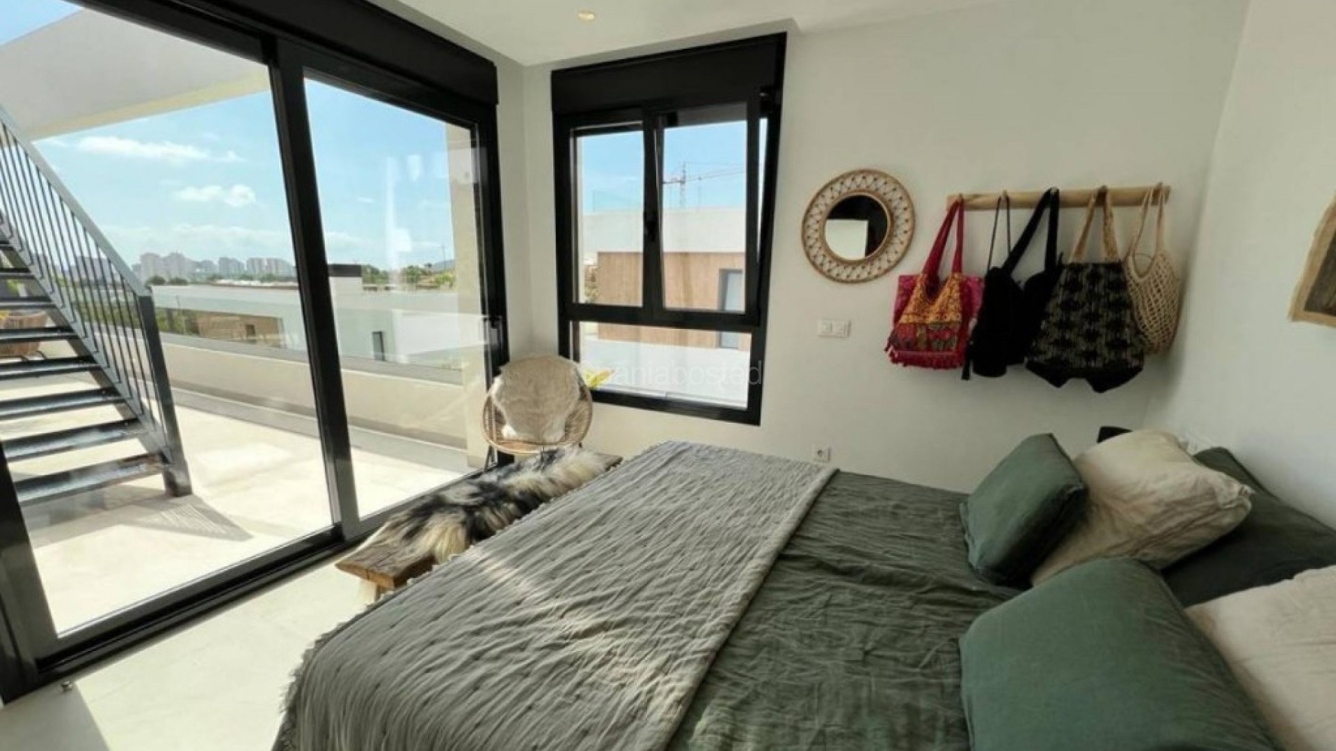 Resale - Villa -
Finestrat