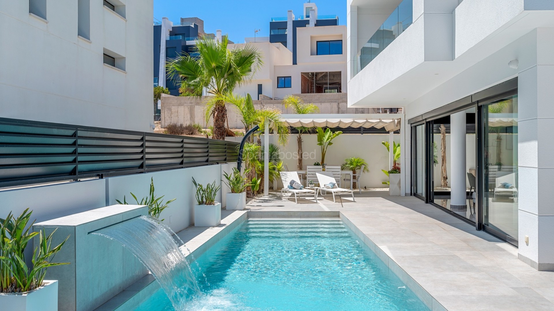 Resale - Villa -
Guardamar del Segura