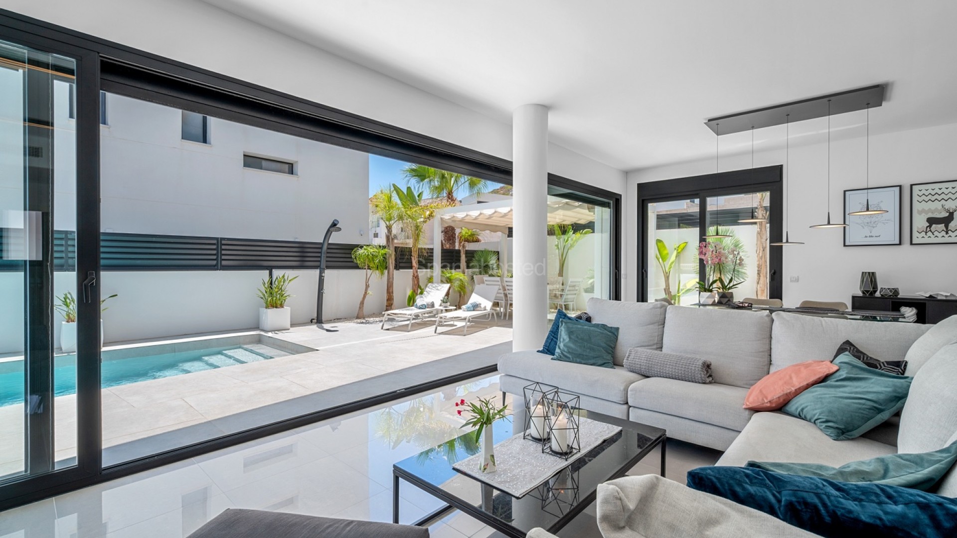 Resale - Villa -
Guardamar del Segura