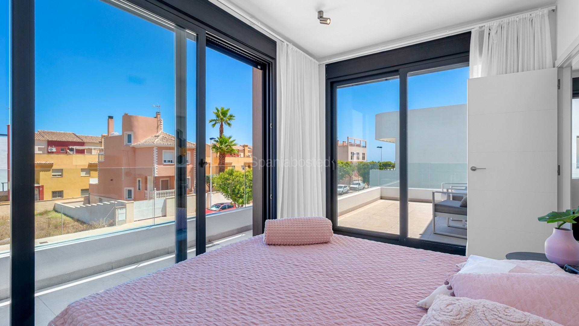 Resale - Villa -
Guardamar del Segura