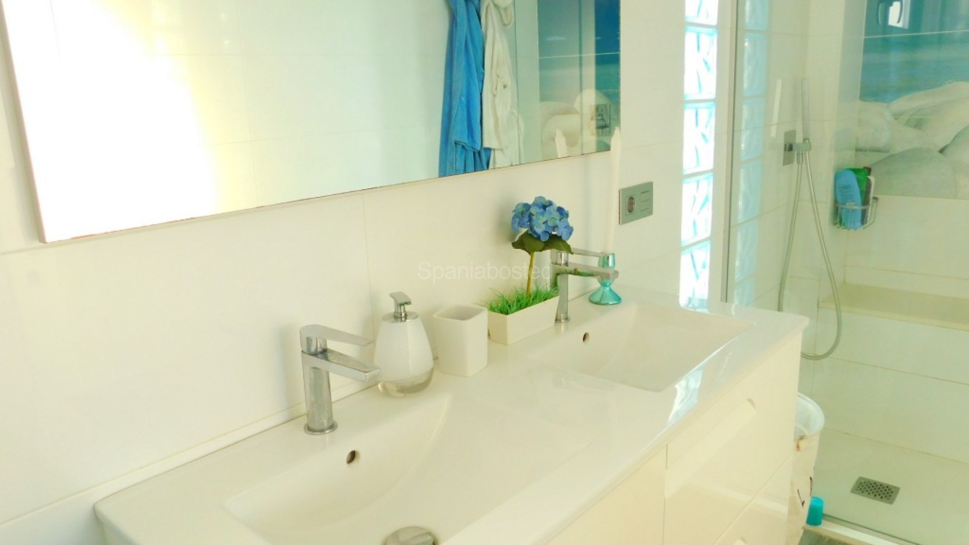 Resale - Villa -
Guardamar del Segura