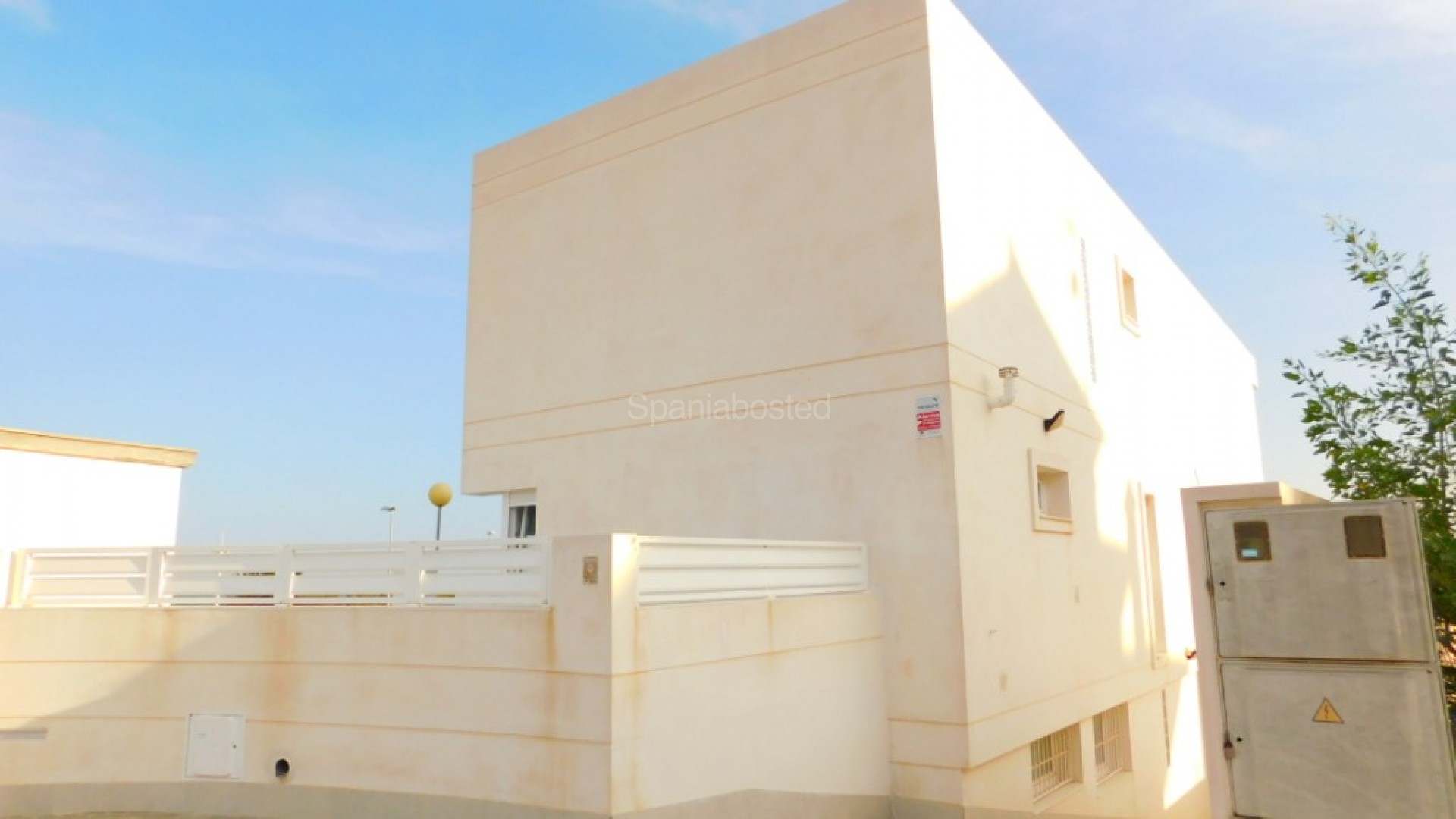 Resale - Villa -
Guardamar del Segura