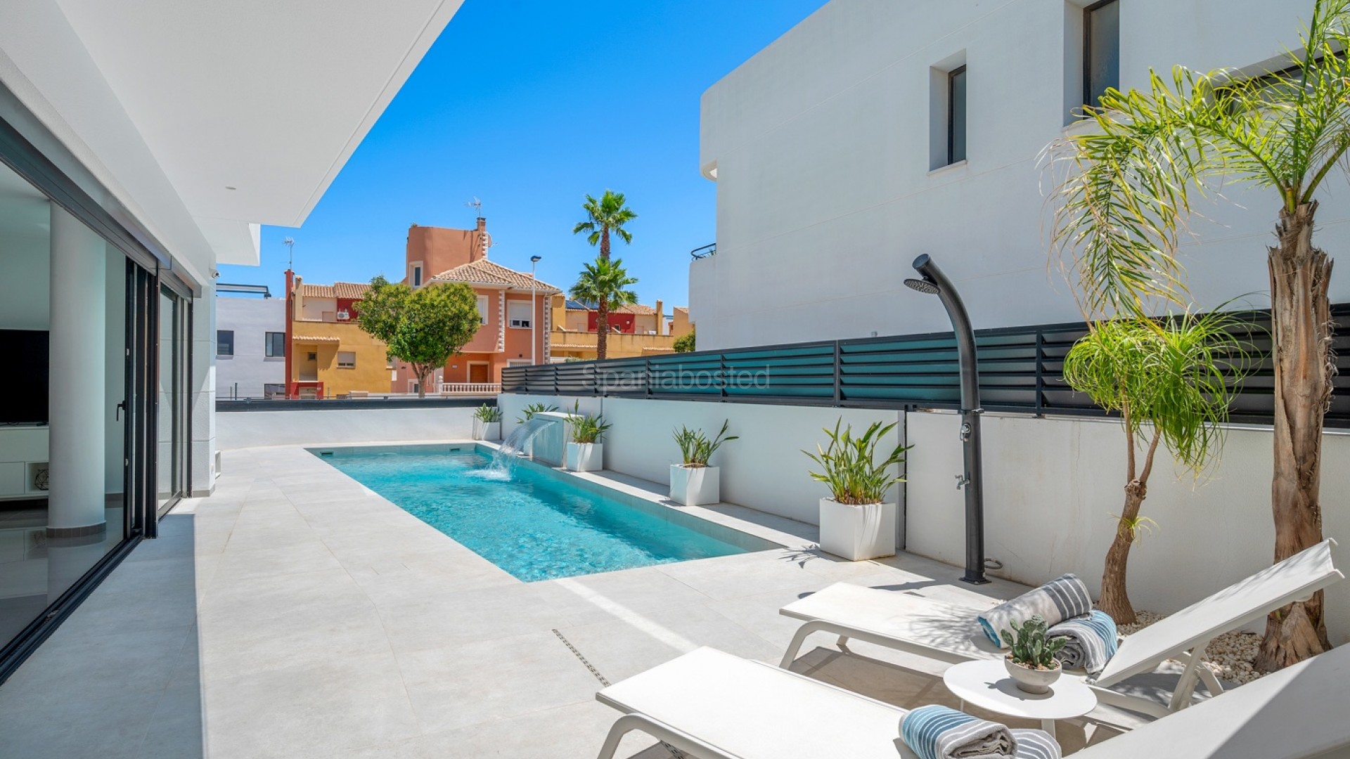 Resale - Villa -
Guardamar del Segura