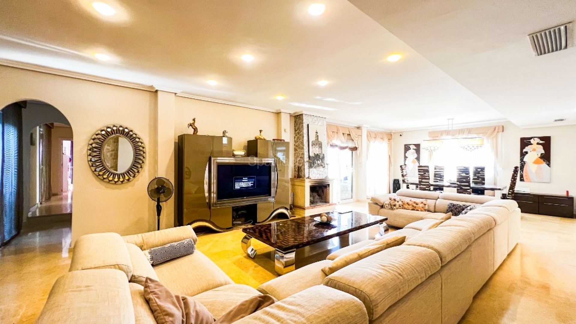 Resale - Villa -
La Mata