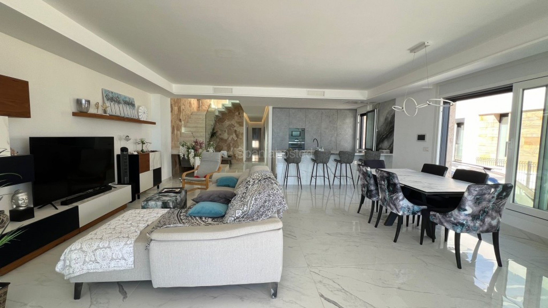 Resale - Villa -
La Mata