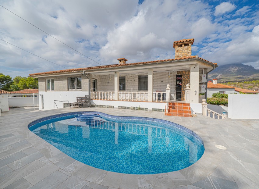 Resale - Villa -
La Nucía - Panorama