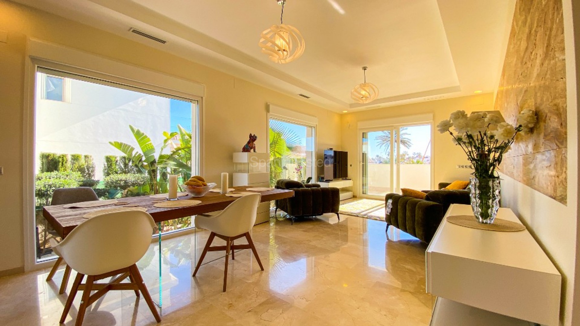 Resale - Villa -
La Zenia