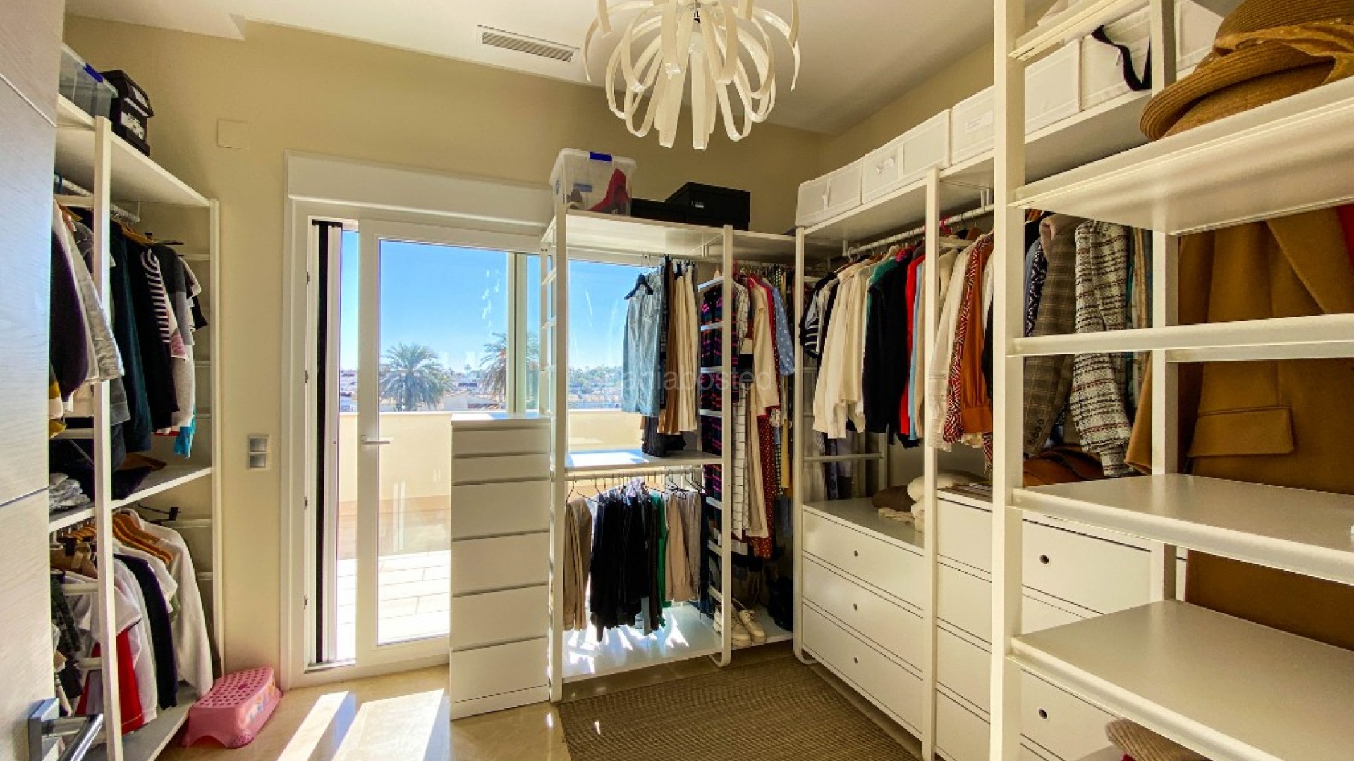 Resale - Villa -
La Zenia