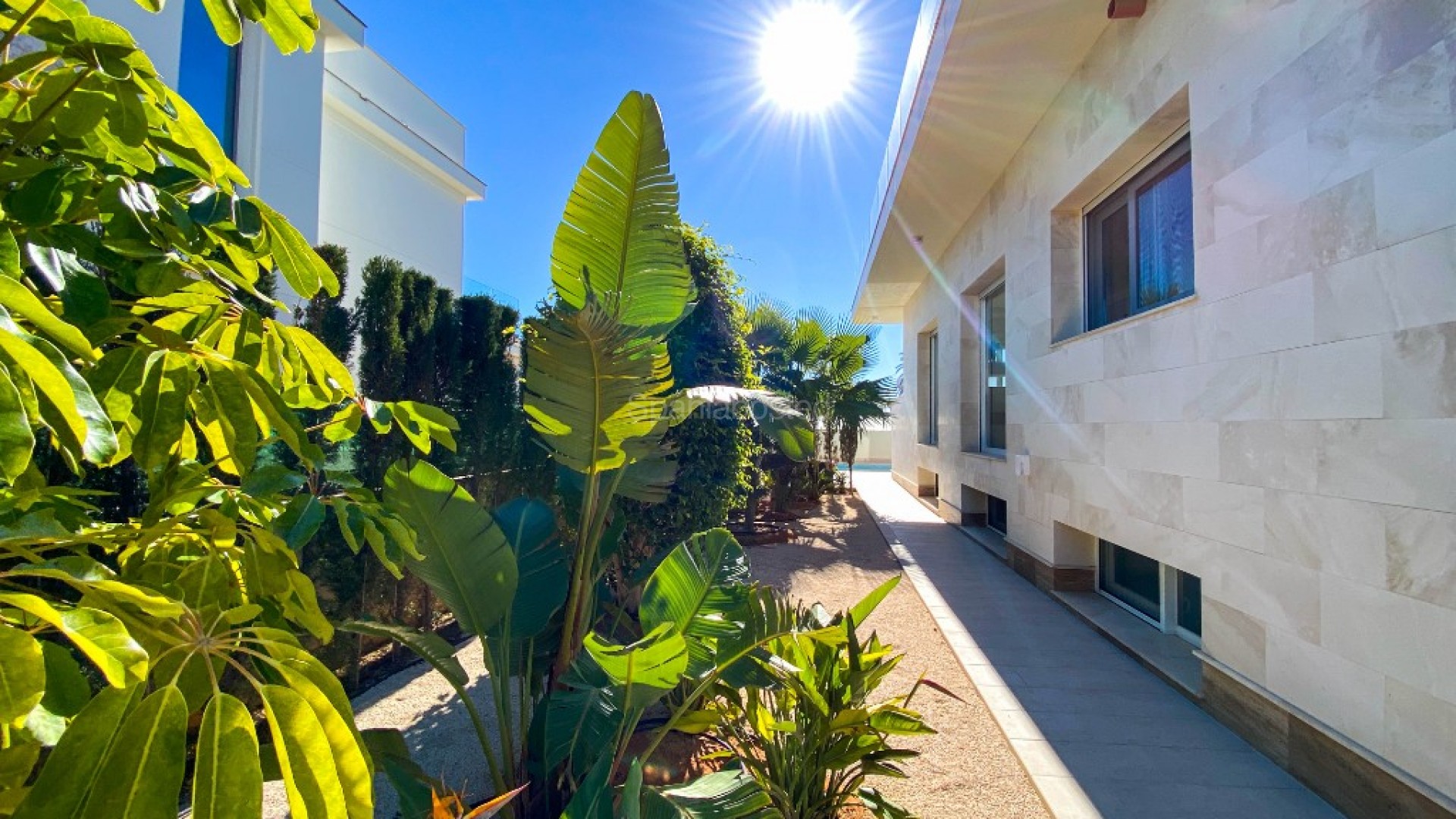 Resale - Villa -
La Zenia