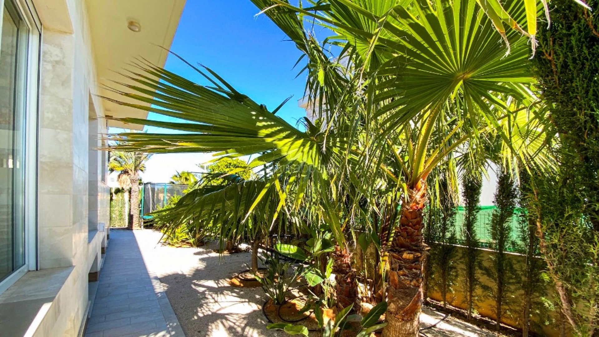 Resale - Villa -
La Zenia