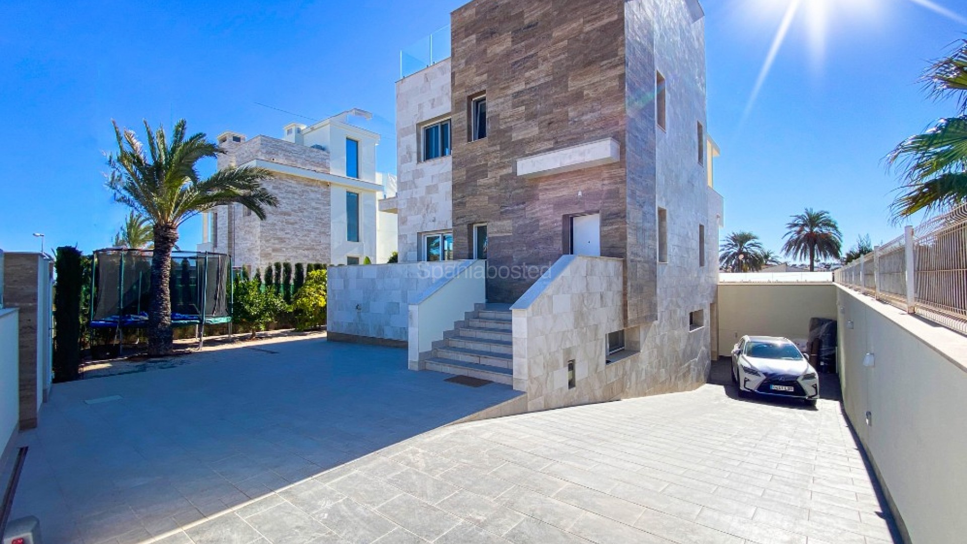 Resale - Villa -
La Zenia
