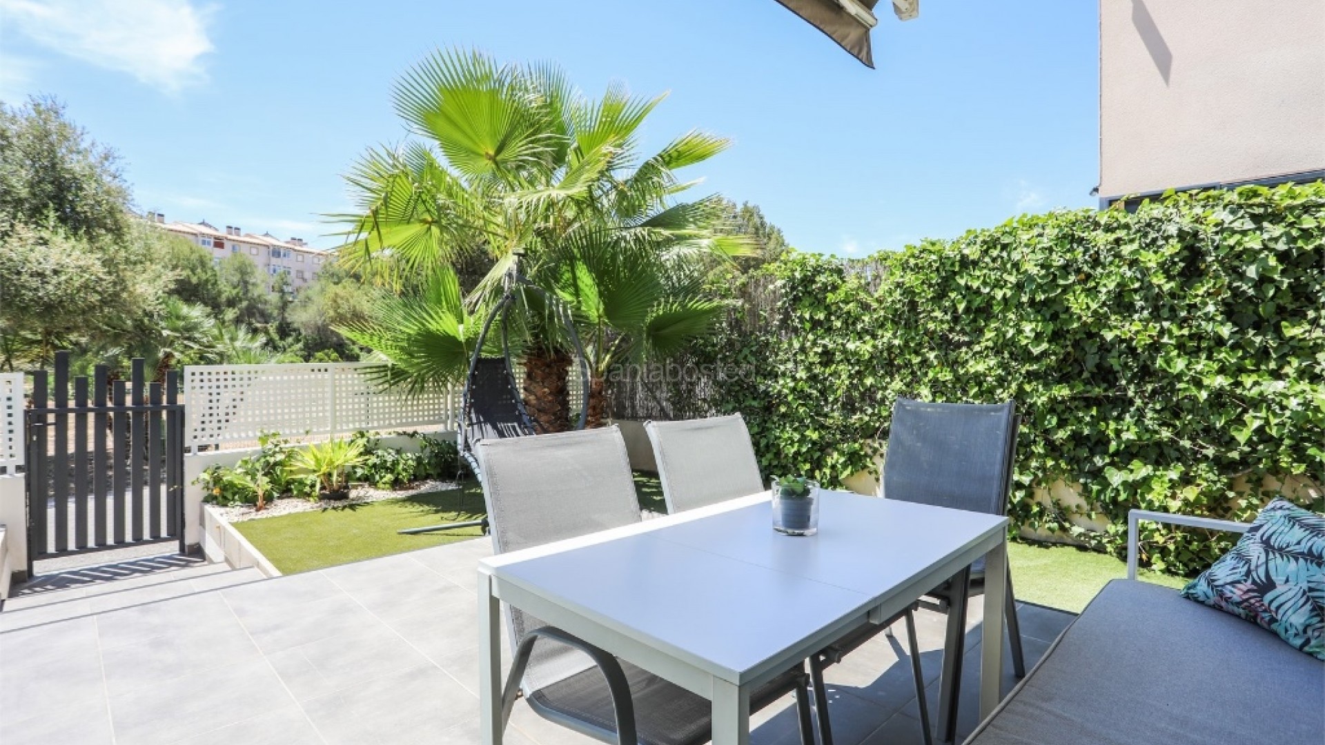 Resale - Villa -
La Zenia