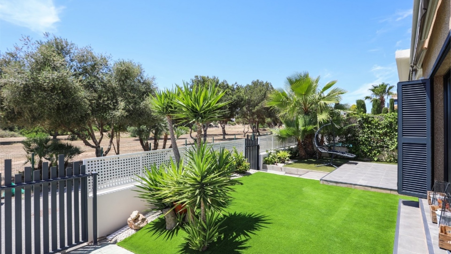 Resale - Villa -
La Zenia