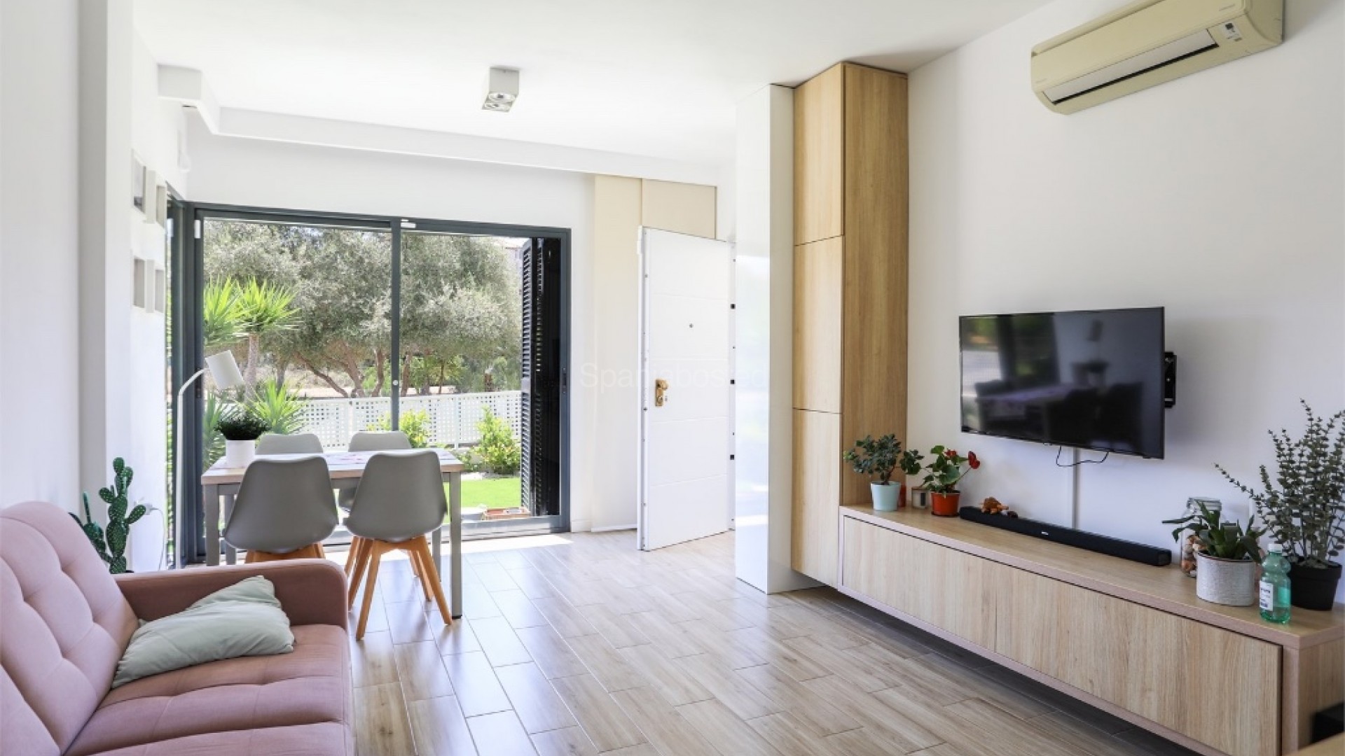 Resale - Villa -
La Zenia