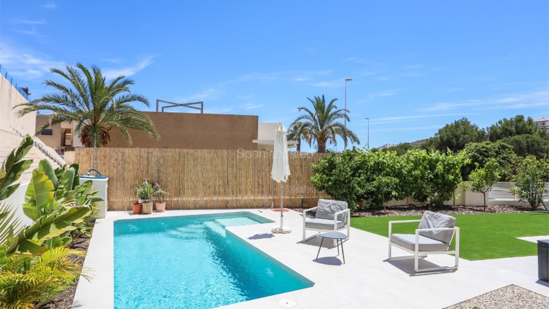 Resale - Villa -
La Zenia