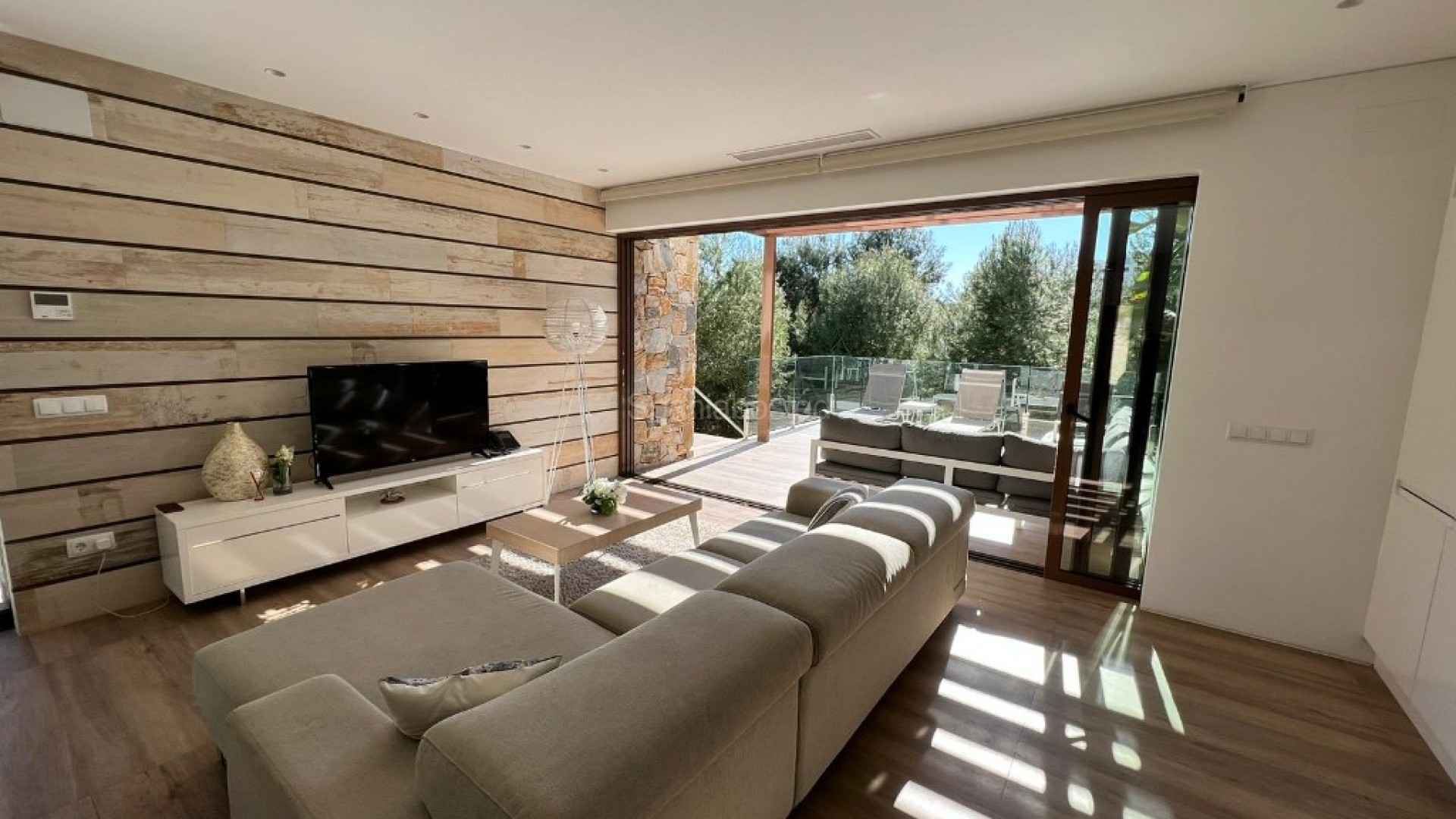 Resale - Villa -
Las Colinas - Las Colinas Golf