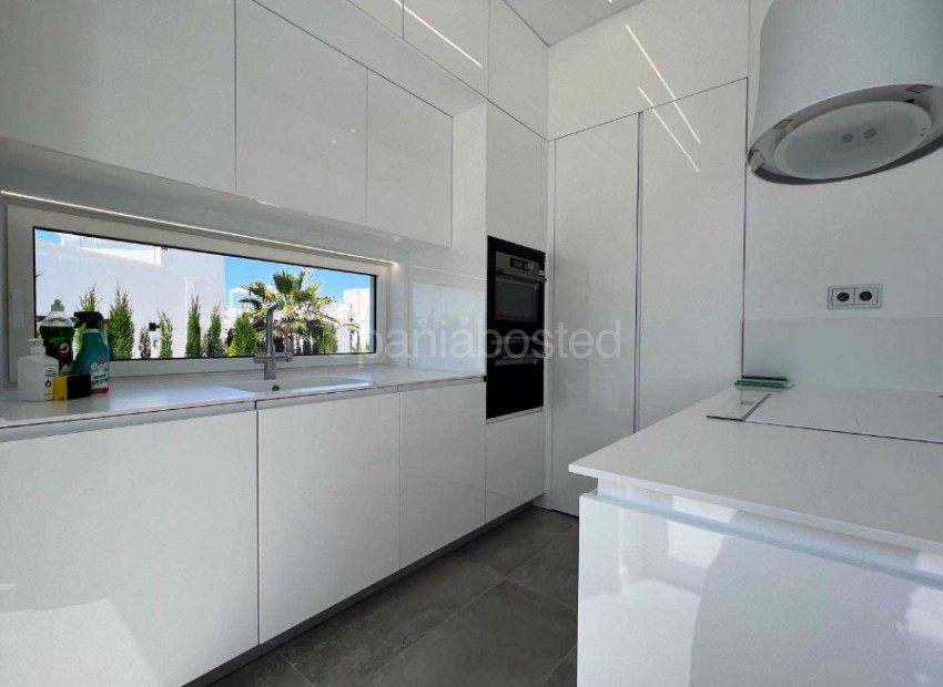 Resale - Villa -
Las Colinas - Las Colinas Golf