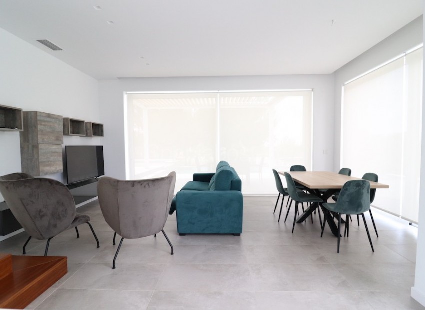 Resale - Villa -
Las Colinas - Las Colinas Golf