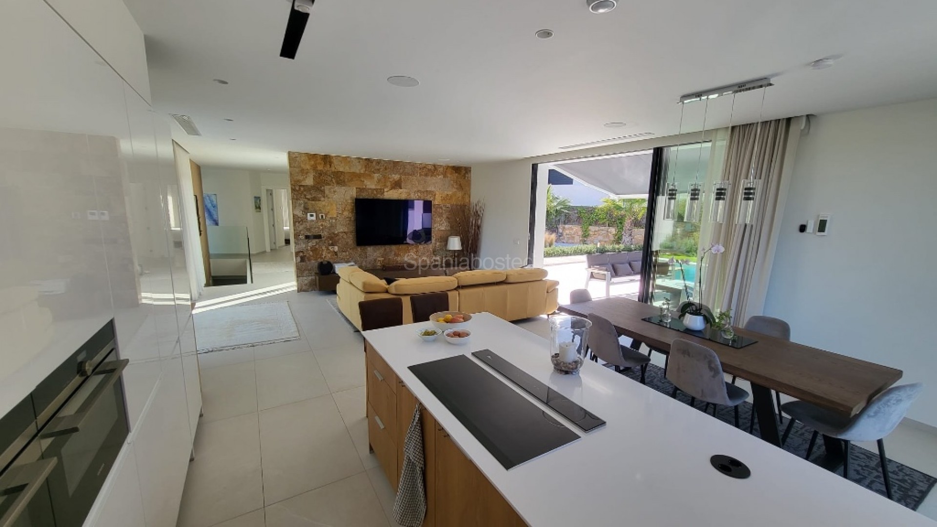 Resale - Villa -
Las Colinas - Las Colinas Golf