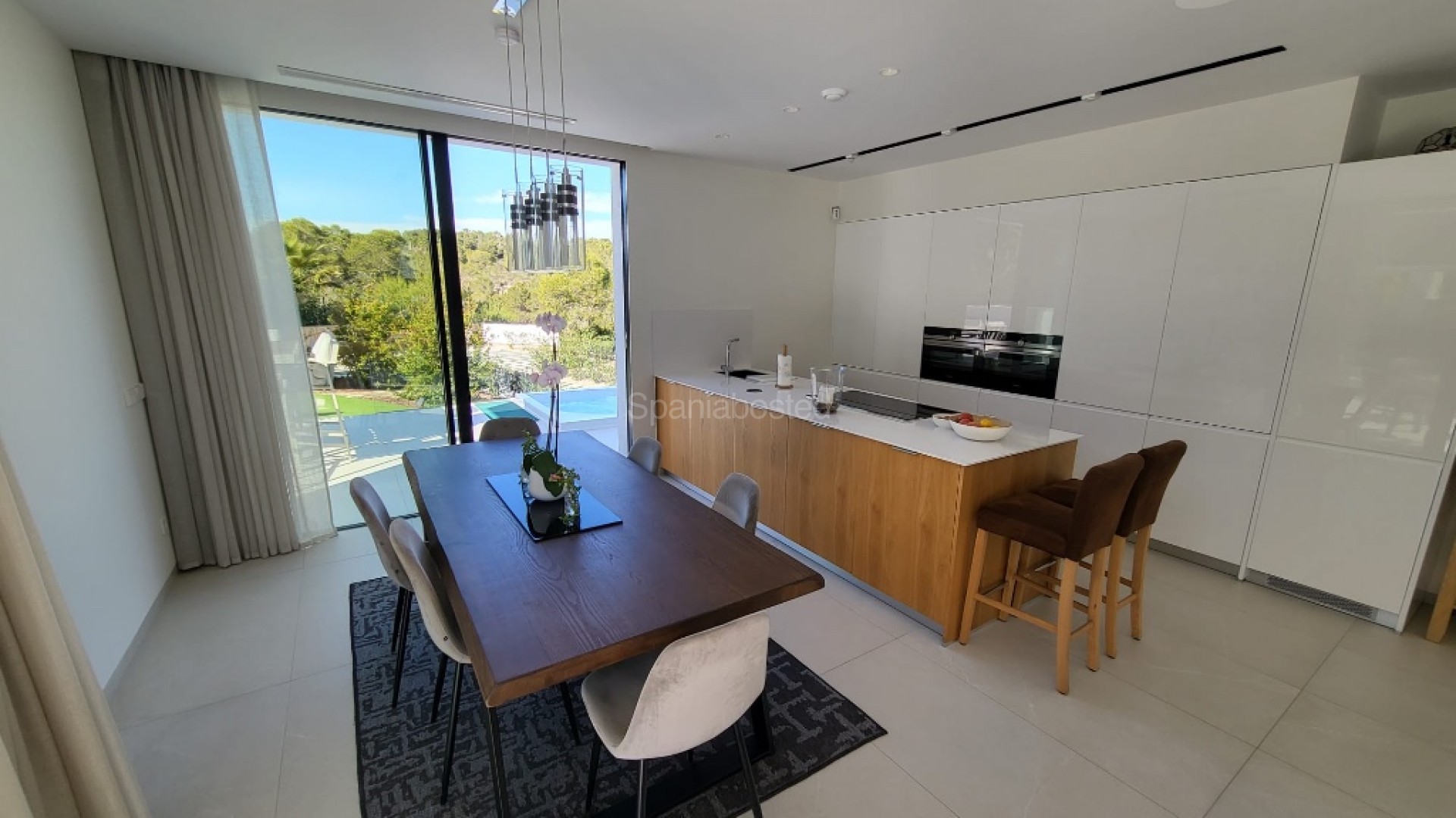 Resale - Villa -
Las Colinas - Las Colinas Golf