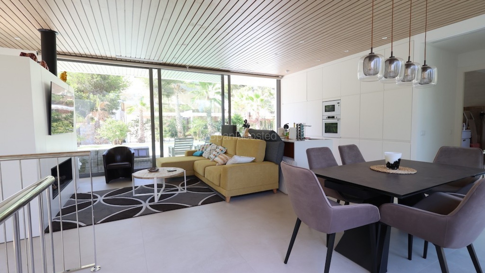 Resale - Villa -
Las Colinas - Las Colinas Golf