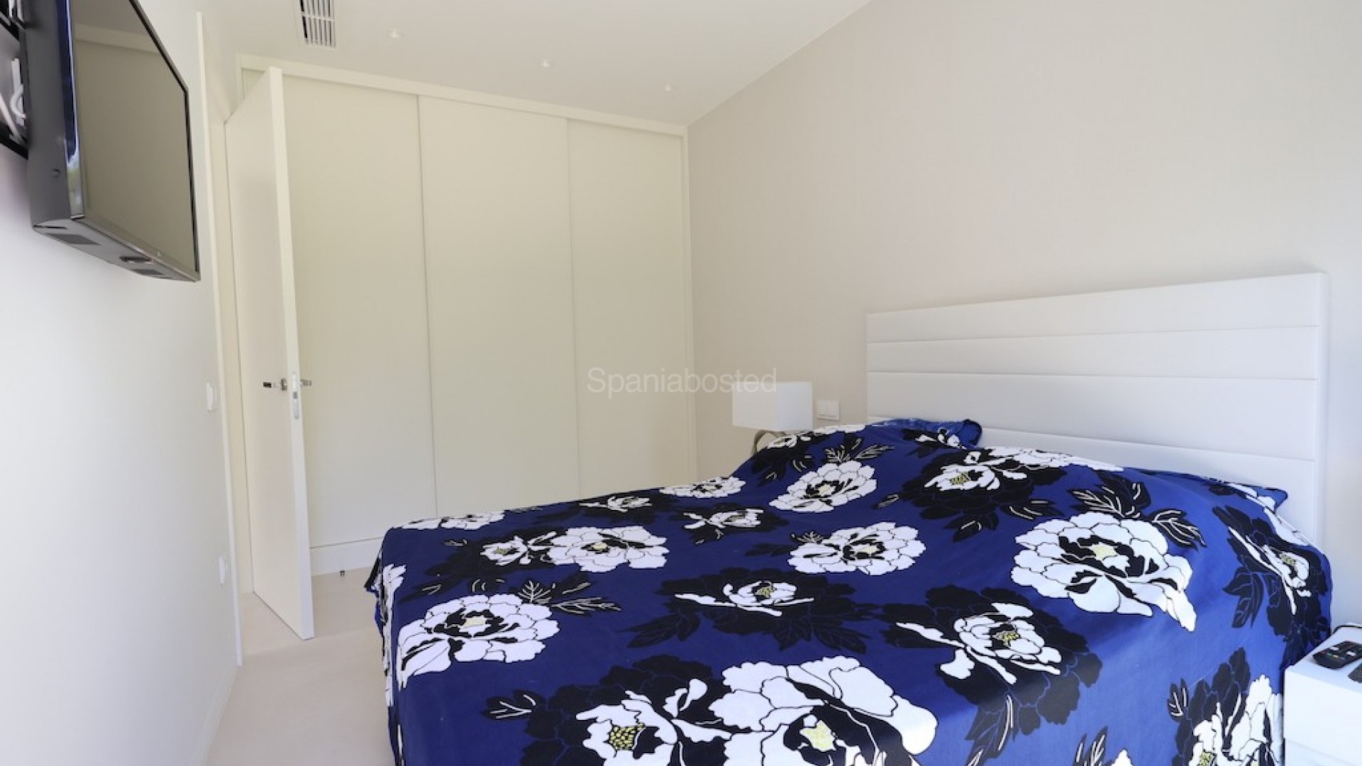 Resale - Villa -
Las Colinas - Las Colinas Golf