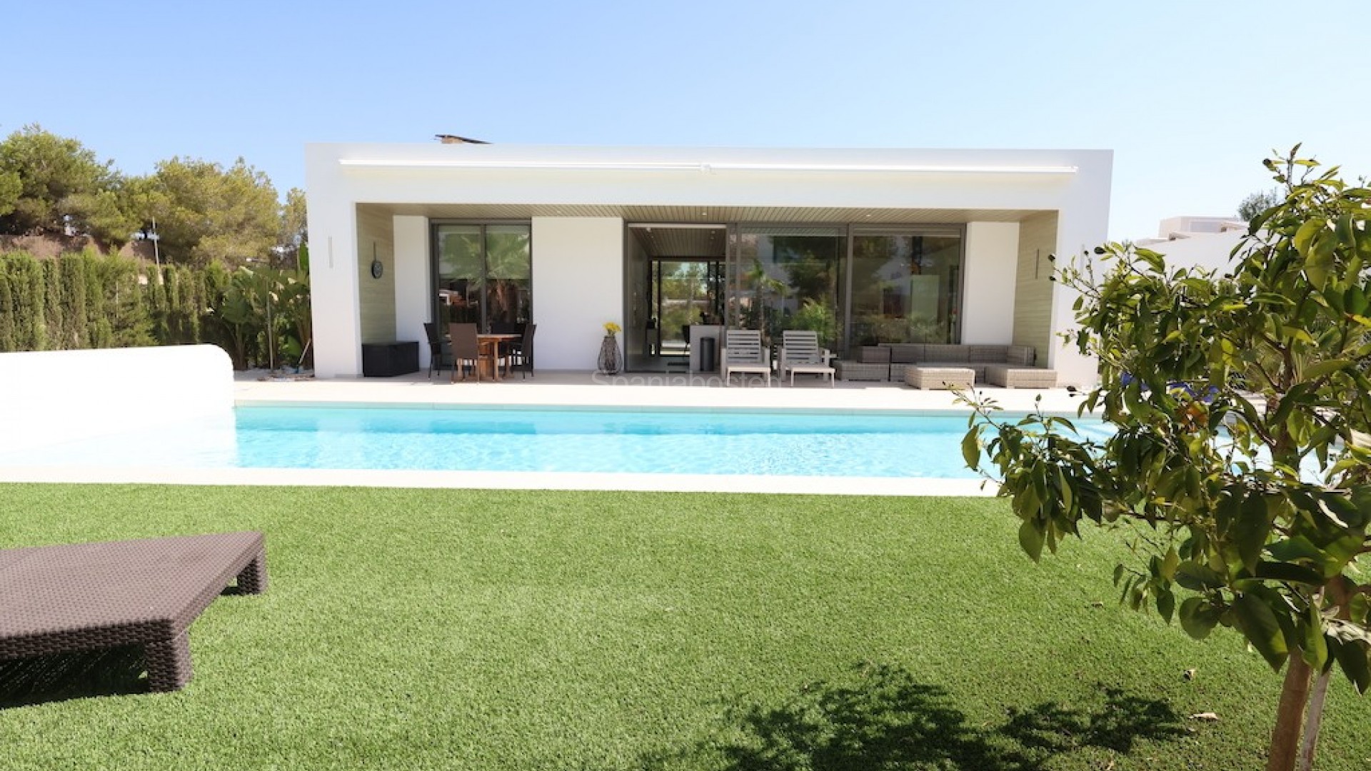Resale - Villa -
Las Colinas - Las Colinas Golf
