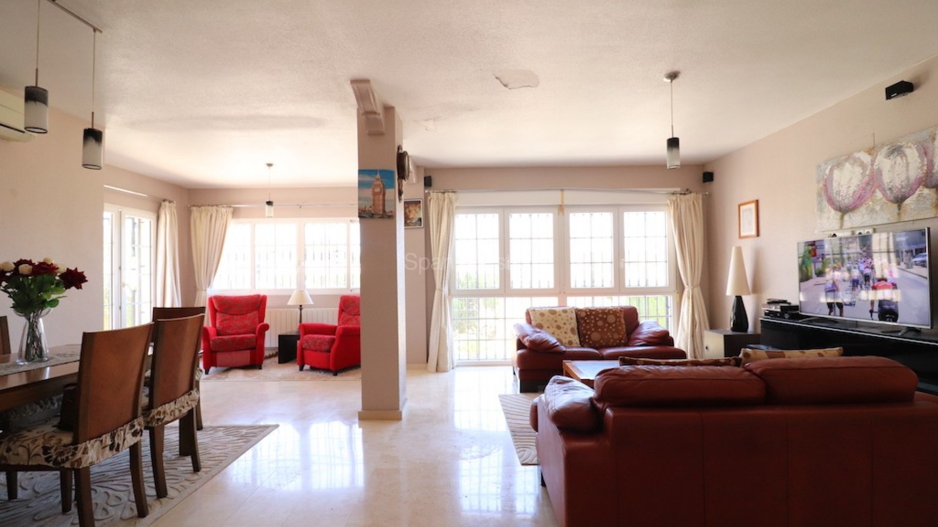 Resale - Villa -
Las Ramblas