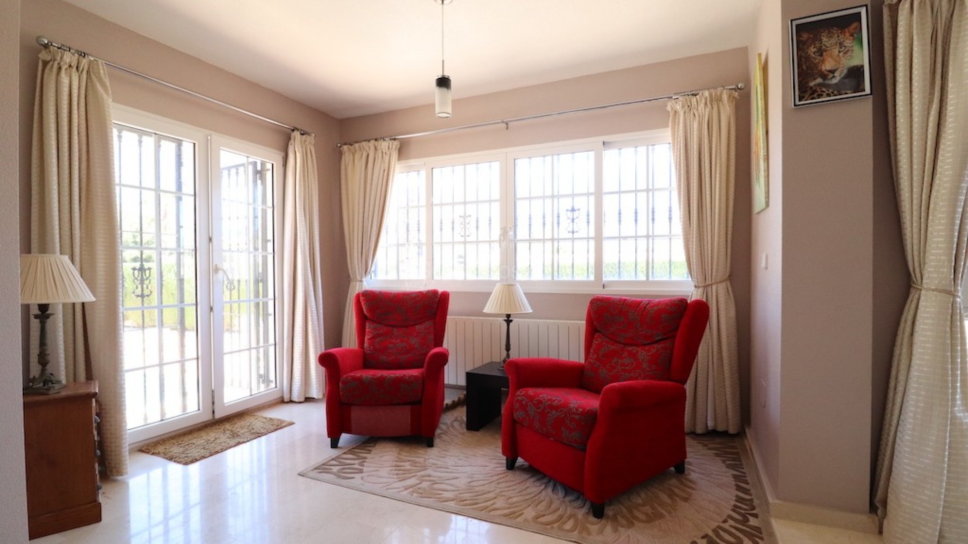 Resale - Villa -
Las Ramblas