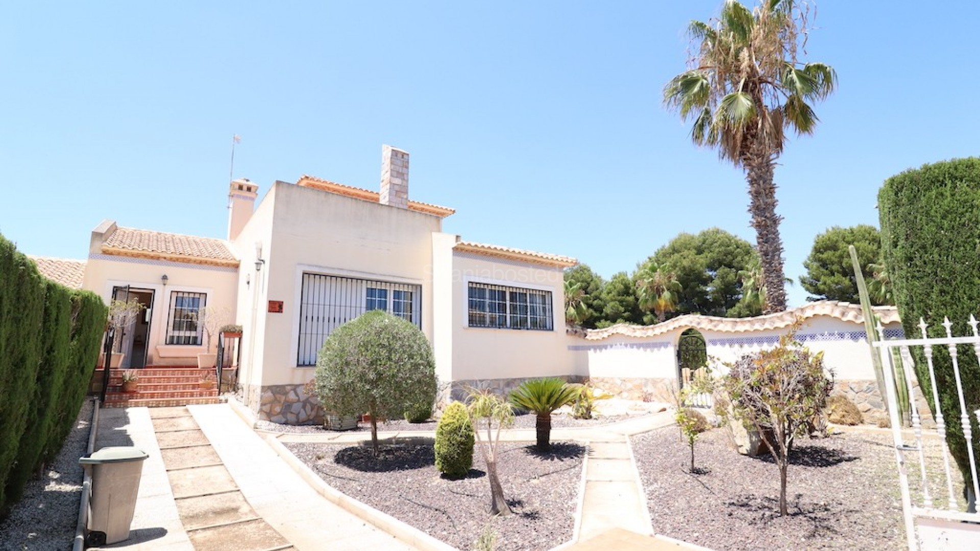 Resale - Villa -
Las Ramblas